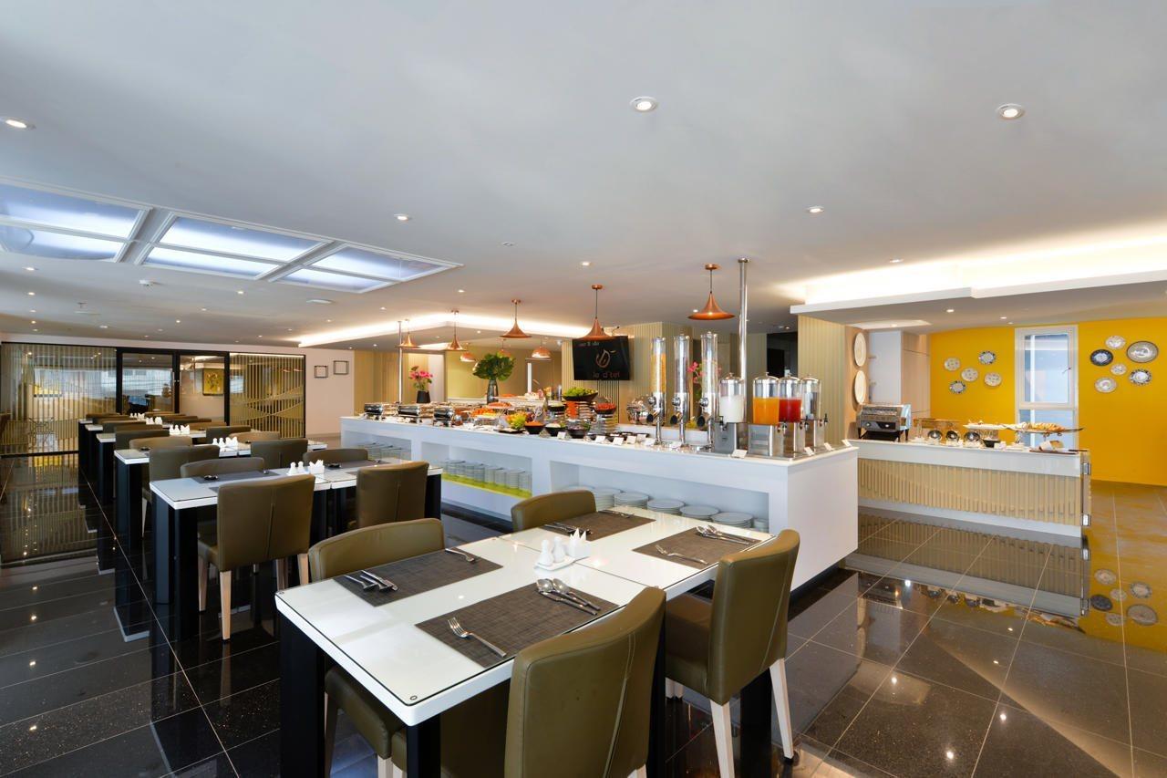 曼谷德特尔酒店 外观 照片 The lounge at Changi Airport