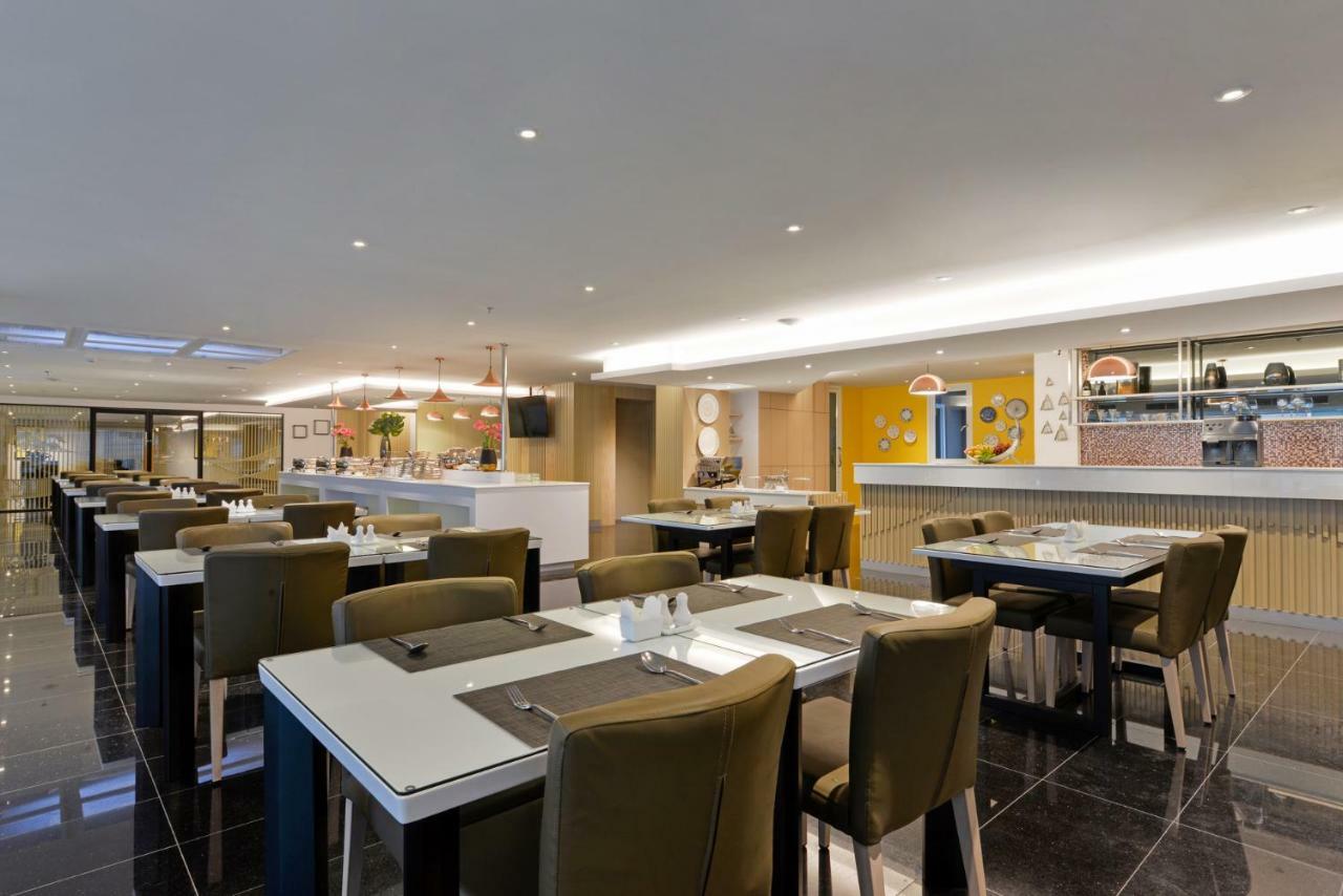 曼谷德特尔酒店 外观 照片 The restaurant